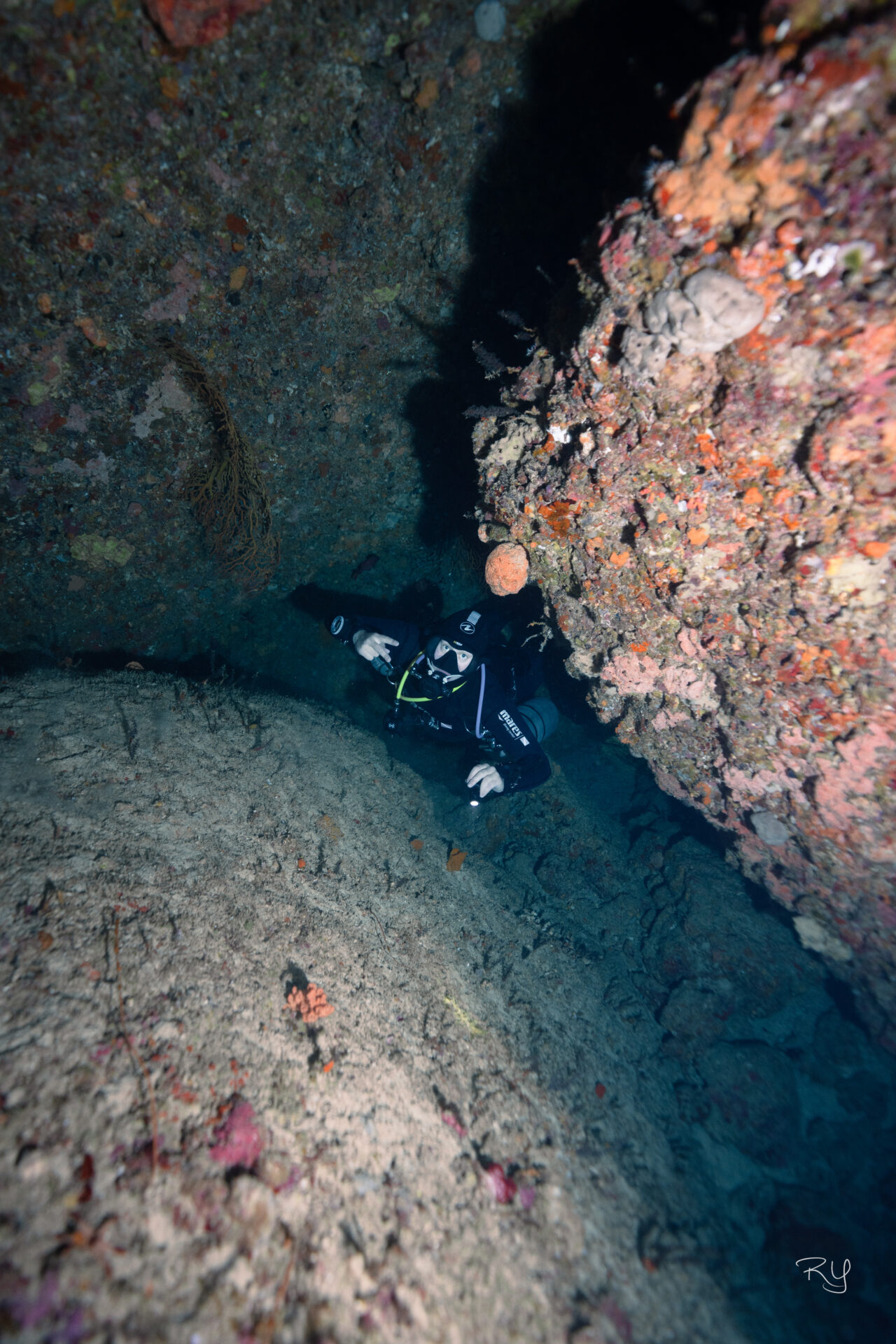 cavern dive point in Cape Zanpa